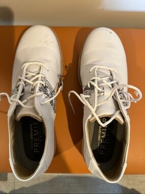 DRYJOYS Premier White Leather Golf Shoes with Snake-Print Accent